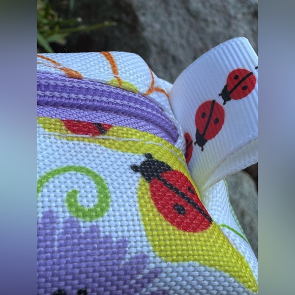 Clinique Floral Pouch Set - Yellow and Purple - Picture 2 of 7